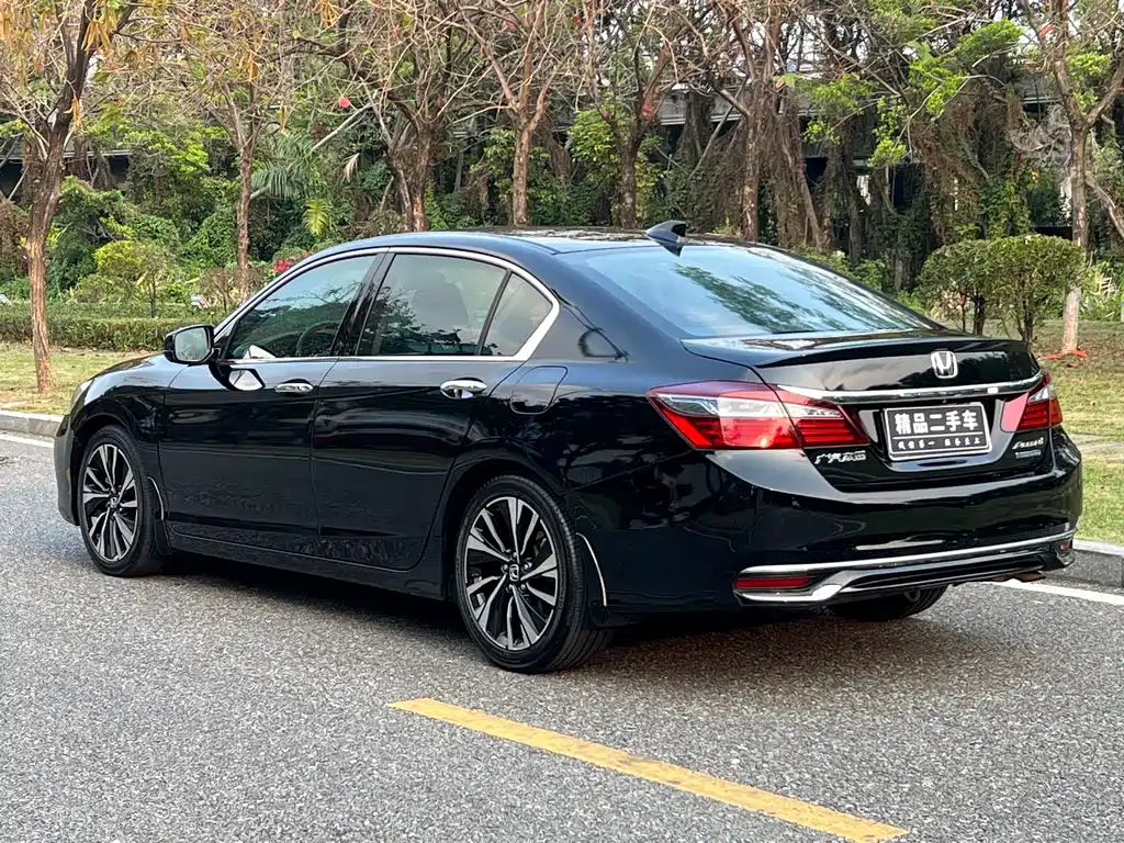 Honda Accord 2018 — фото 4