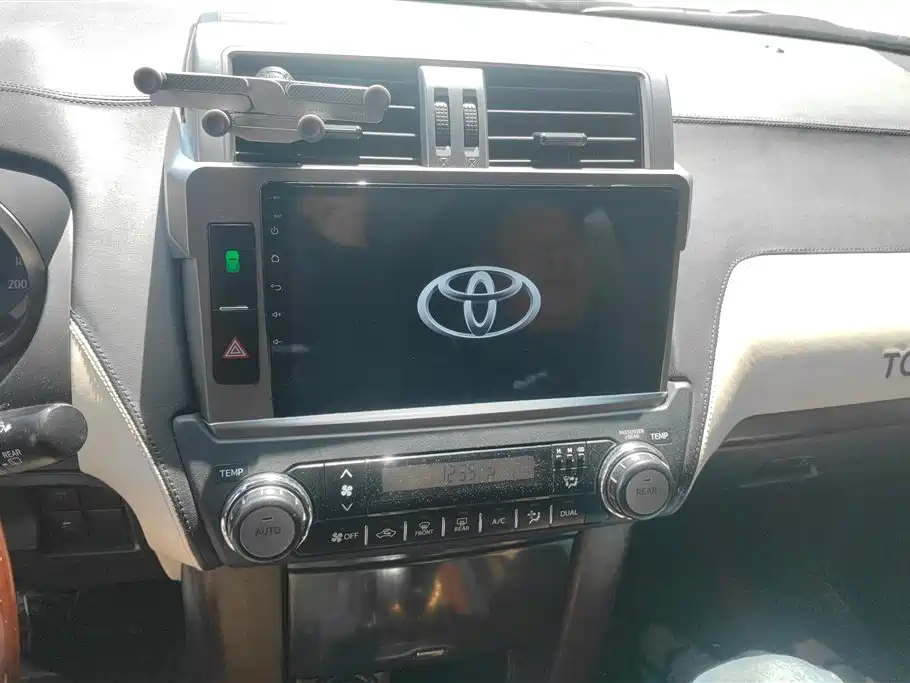 Toyota Prado 2017 — фото 13