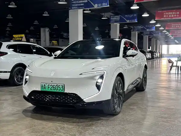 Avatr 07 2025