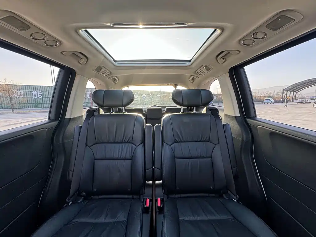 Honda Odyssey 2019 — фото 19