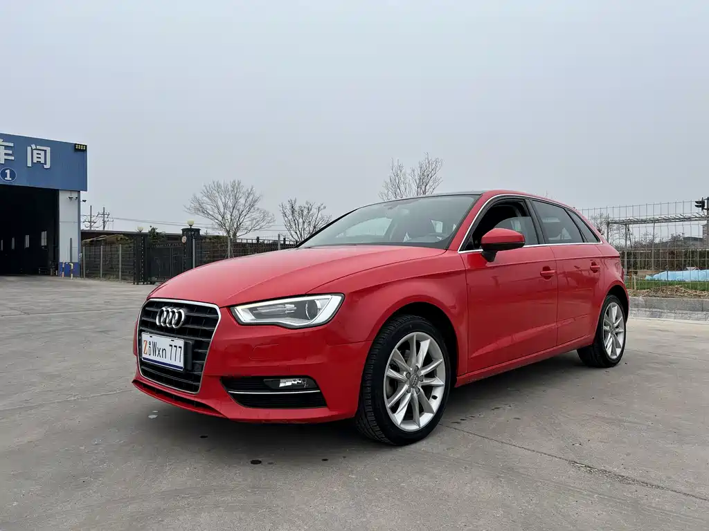 Audi A3 2015 — фото 1
