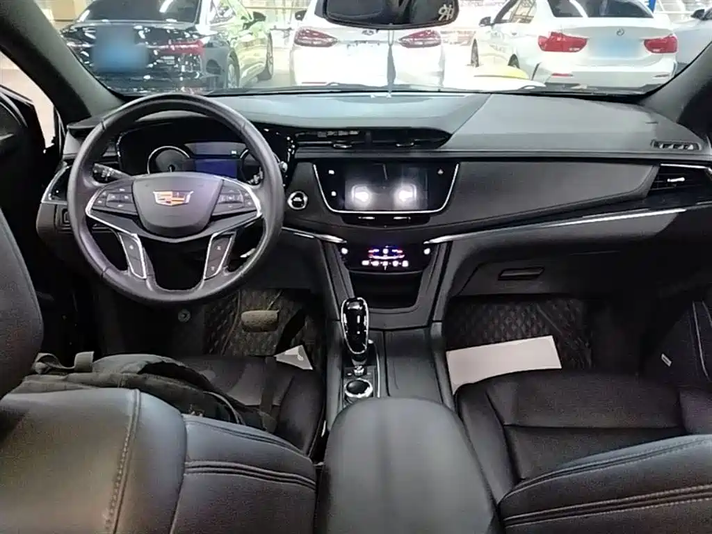 Cadillac XT5 2021 — фото 10