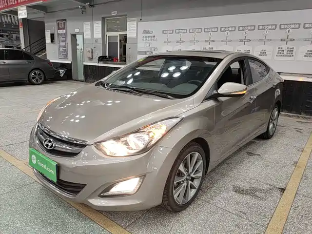 Hyundai Elantra Langdong 2015