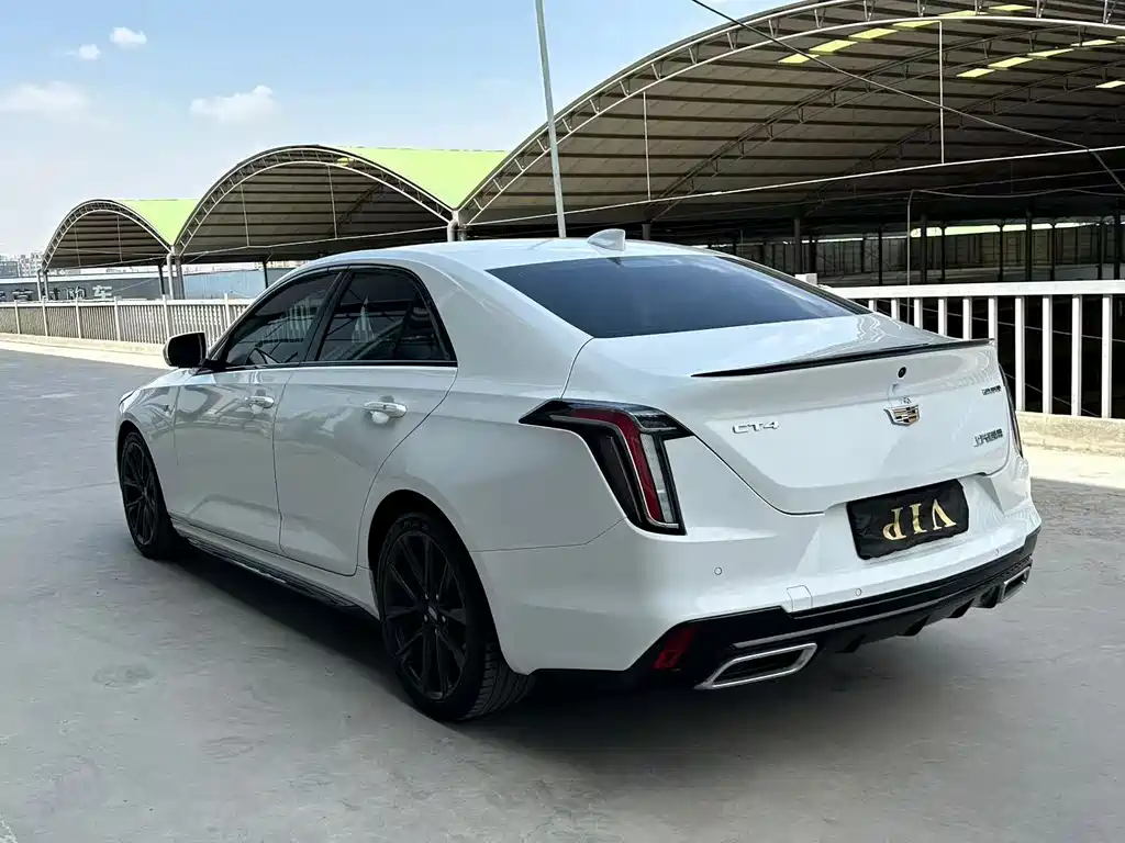 Cadillac CT4 2020 — фото 4