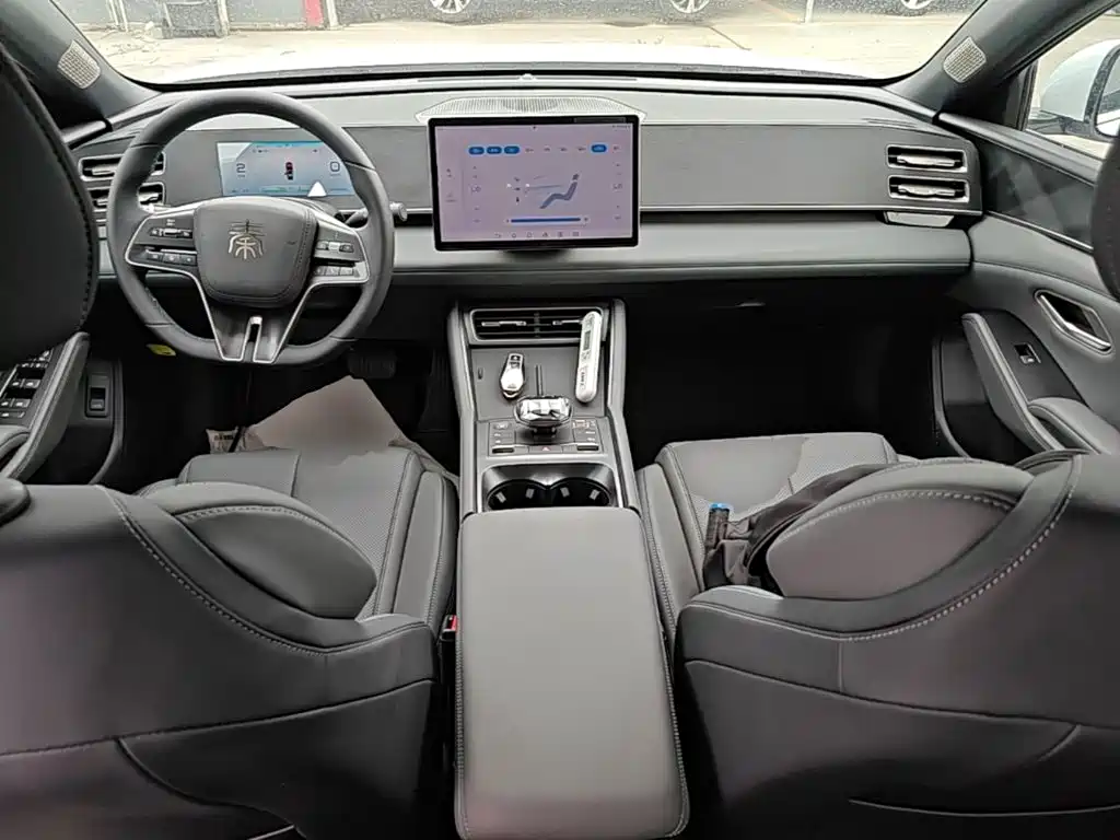 BYD Qin L 2025 — фото 10