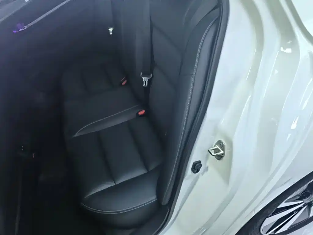Nissan Teana 2021 — фото 17