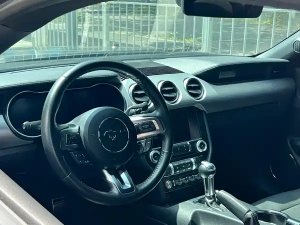 Ford Mustang 2023
