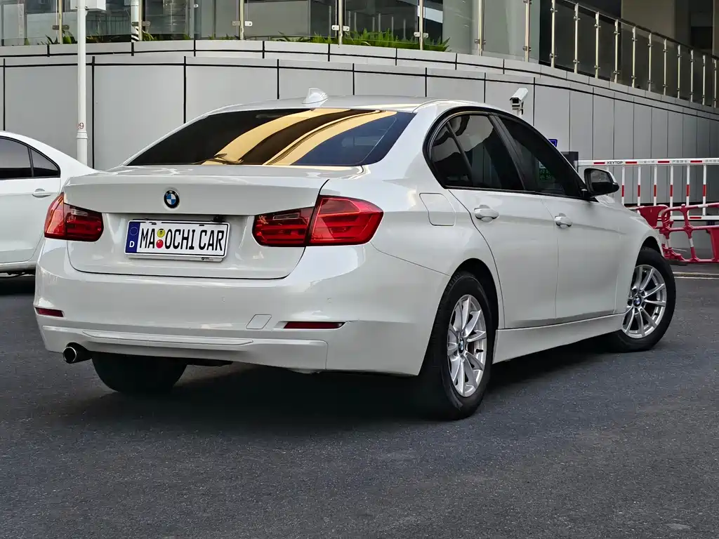 BMW 3 Series 2014 — фото 14