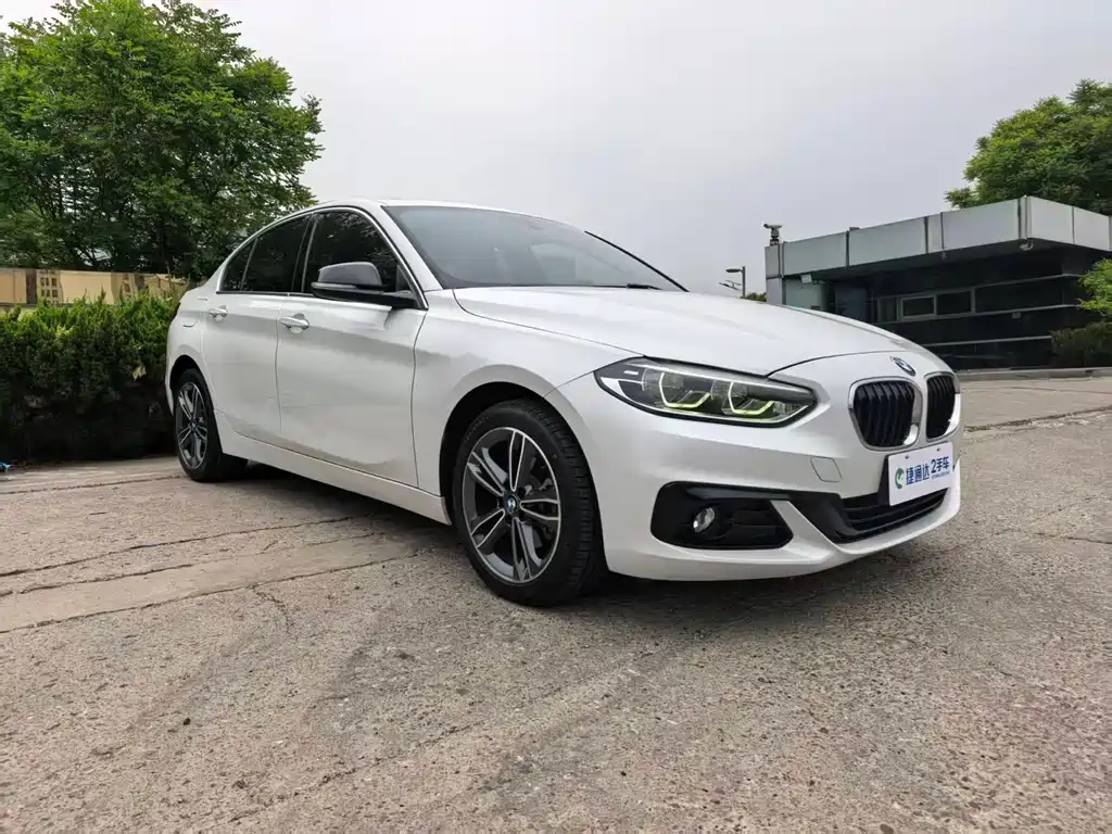 BMW 1 Series 2019 — фото 3