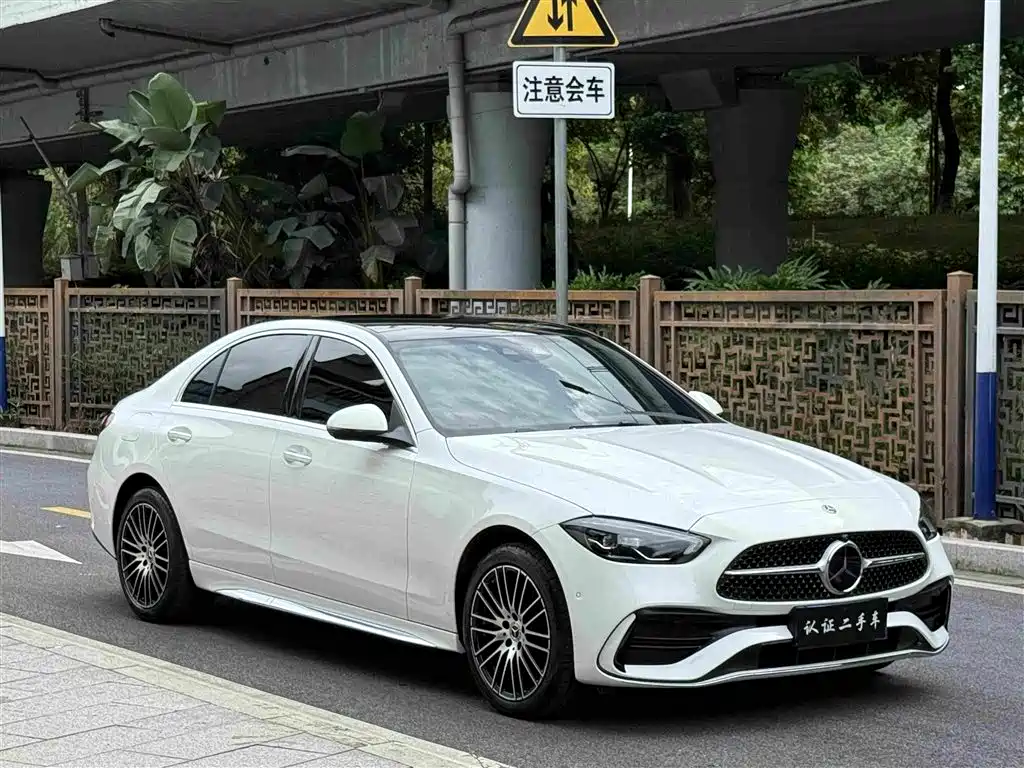 Mercedes-Benz C-Class 2026 — фото 11