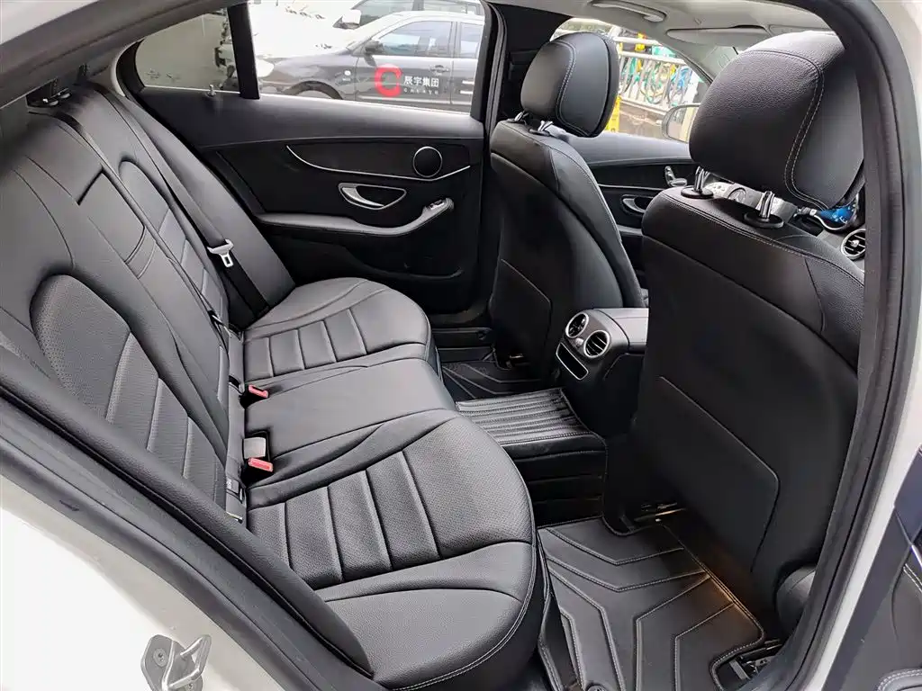 Mercedes-Benz C-Class 2020 — фото 11