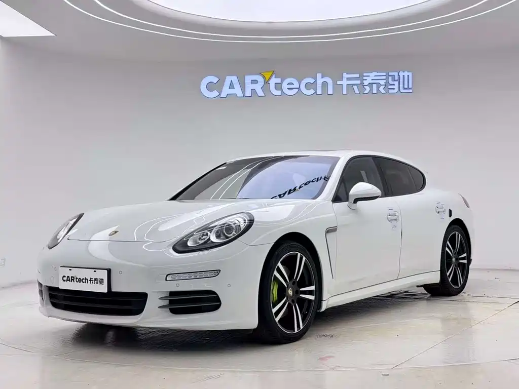 Porsche Panamera 2015 — фото 1