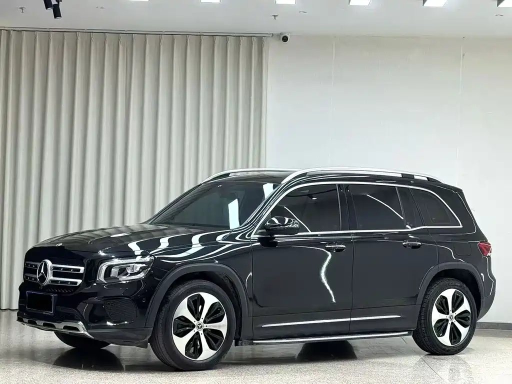 Mercedes-Benz GLB 2023
