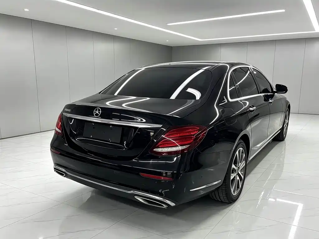 Mercedes-Benz E-Class 2019 — фото 5