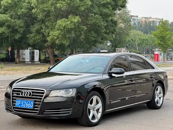 Audi A8 2011