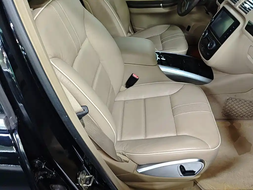 Mercedes-Benz R-Class 2017 — фото 25