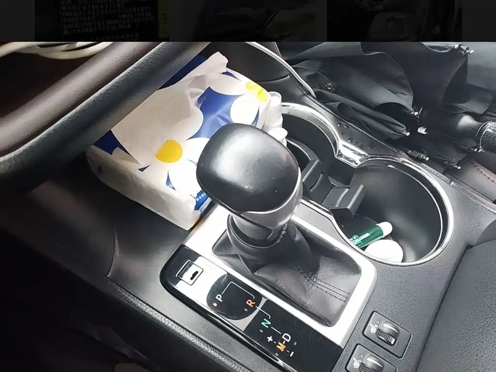Toyota Highlander 2018 — фото 12