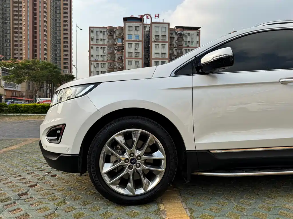 Ford Edge 2017 — фото 8