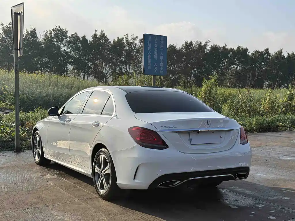 Mercedes-Benz C-Class 2019 — фото 24
