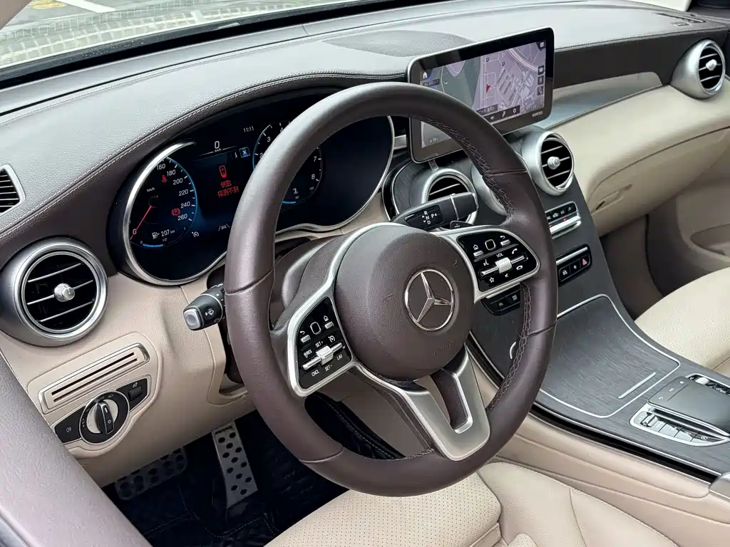 Mercedes-Benz GLC Coupe 2022 — фото 13