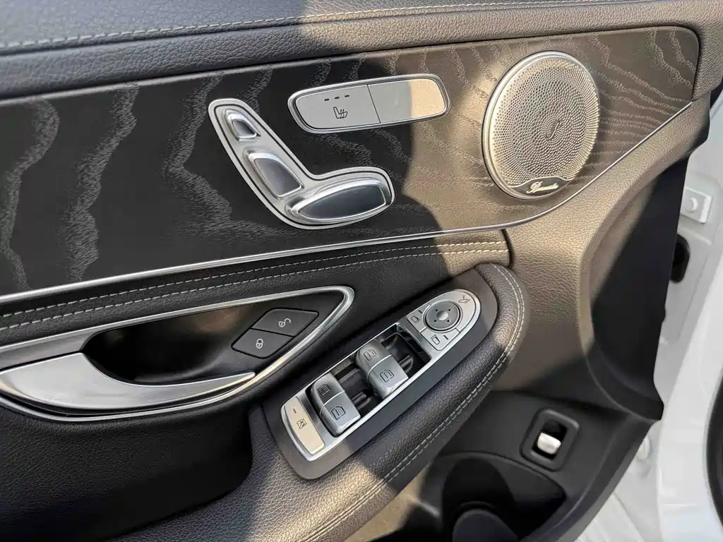 Mercedes-Benz C-Class 2019 — фото 34