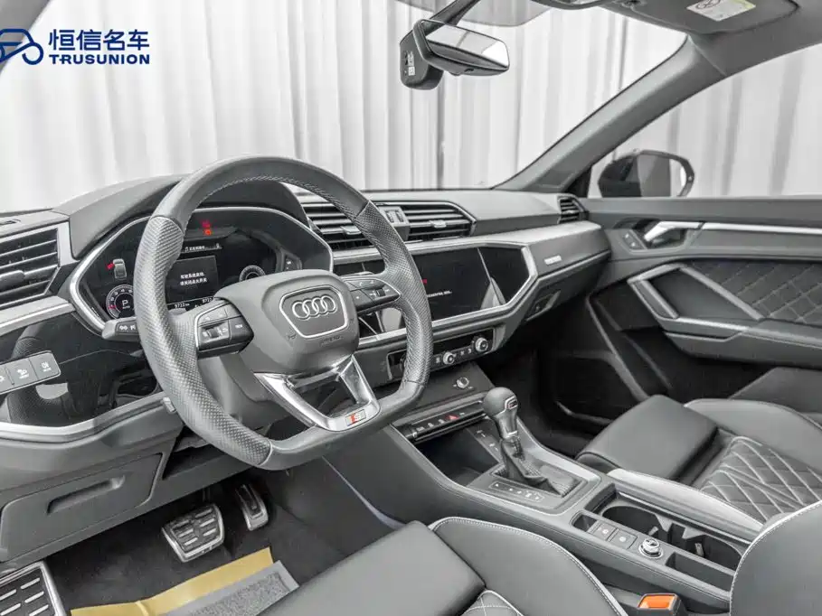Audi Q3 Sportback 2024 — фото 12