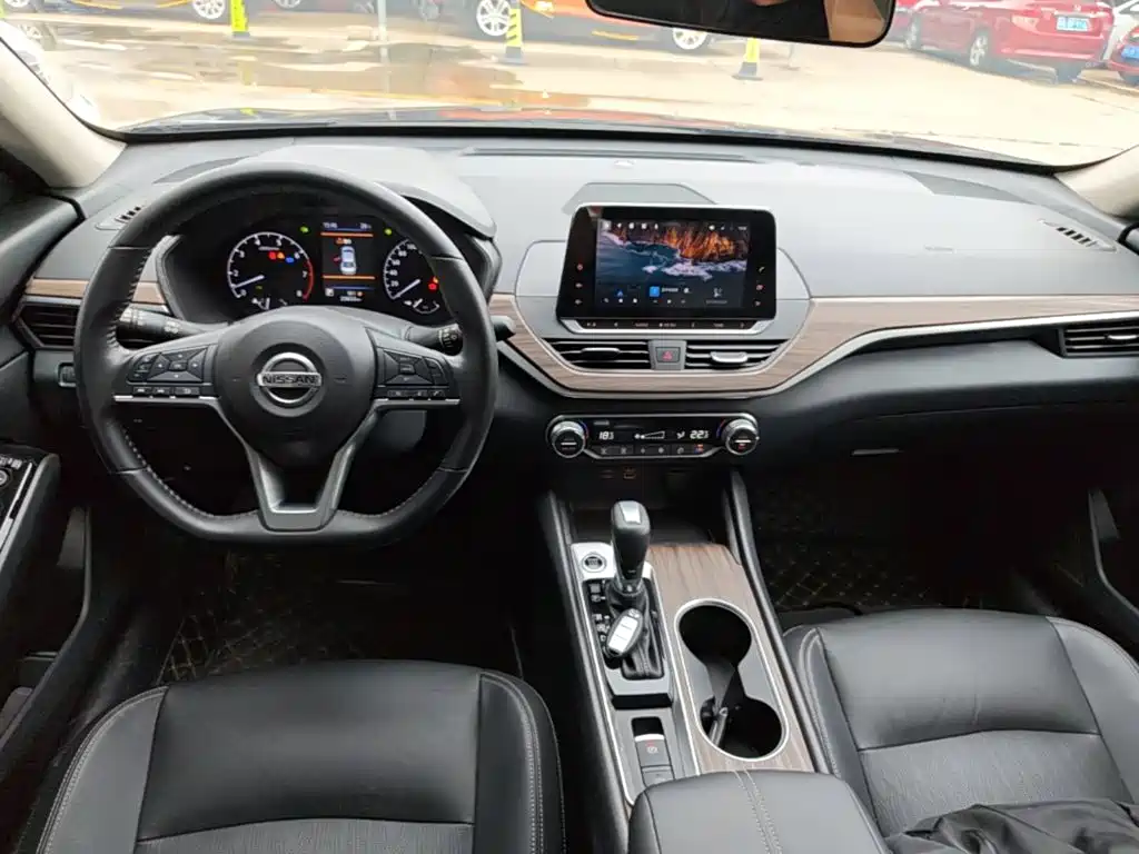 Nissan Teana 2022 — фото 10