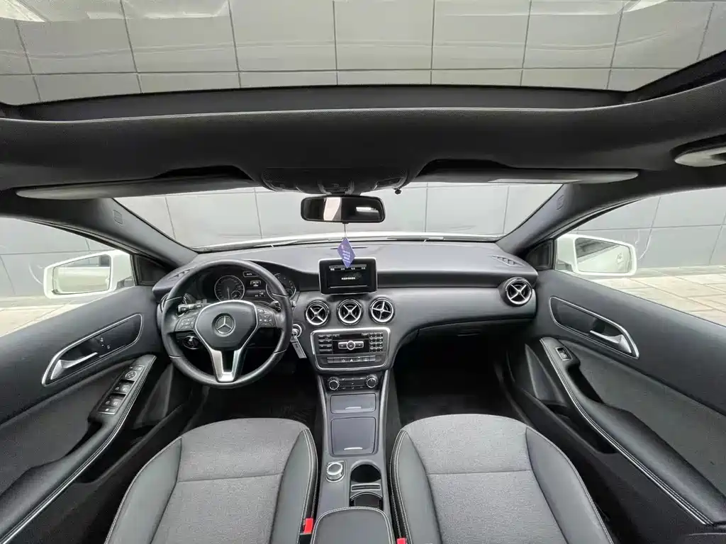 Mercedes-Benz A-Class 2014 — фото 8