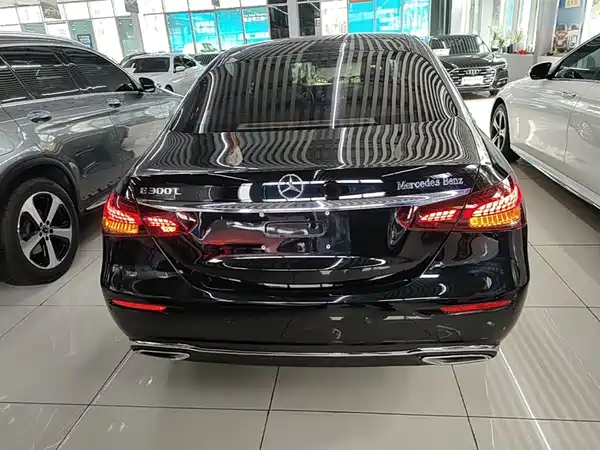 Mercedes-Benz E-Class 2023