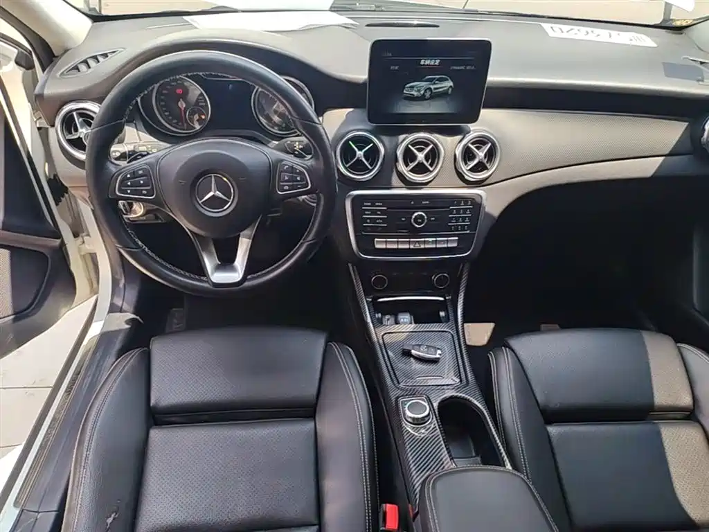 Mercedes-Benz GLA 2018 — фото 10
