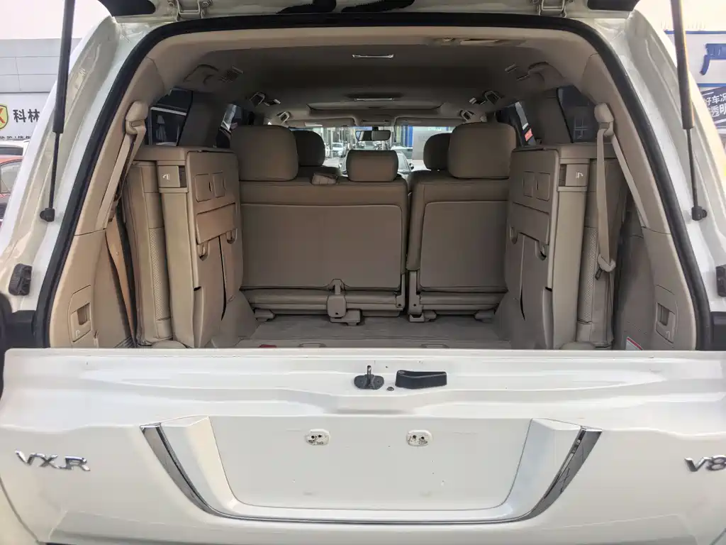 Toyota Land Cruiser 2018 — фото 15