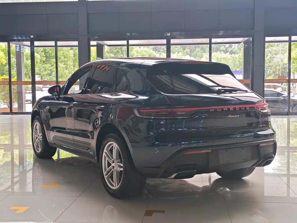 Porsche Macan 2022 — фото 15
