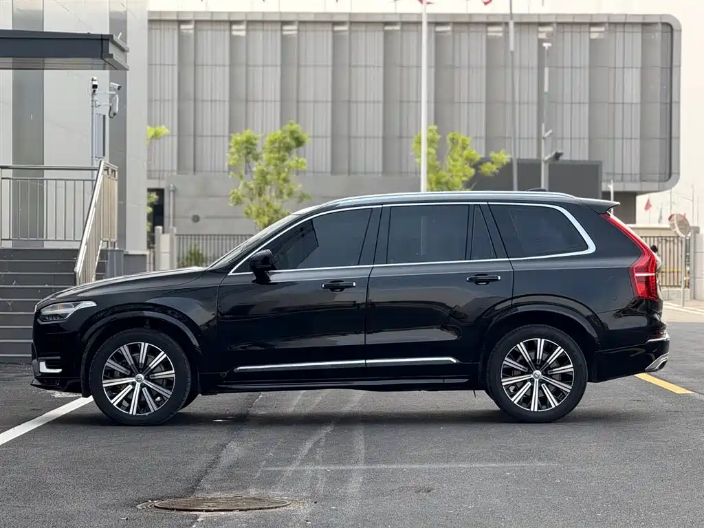 Volvo XC90 2021 — фото 5