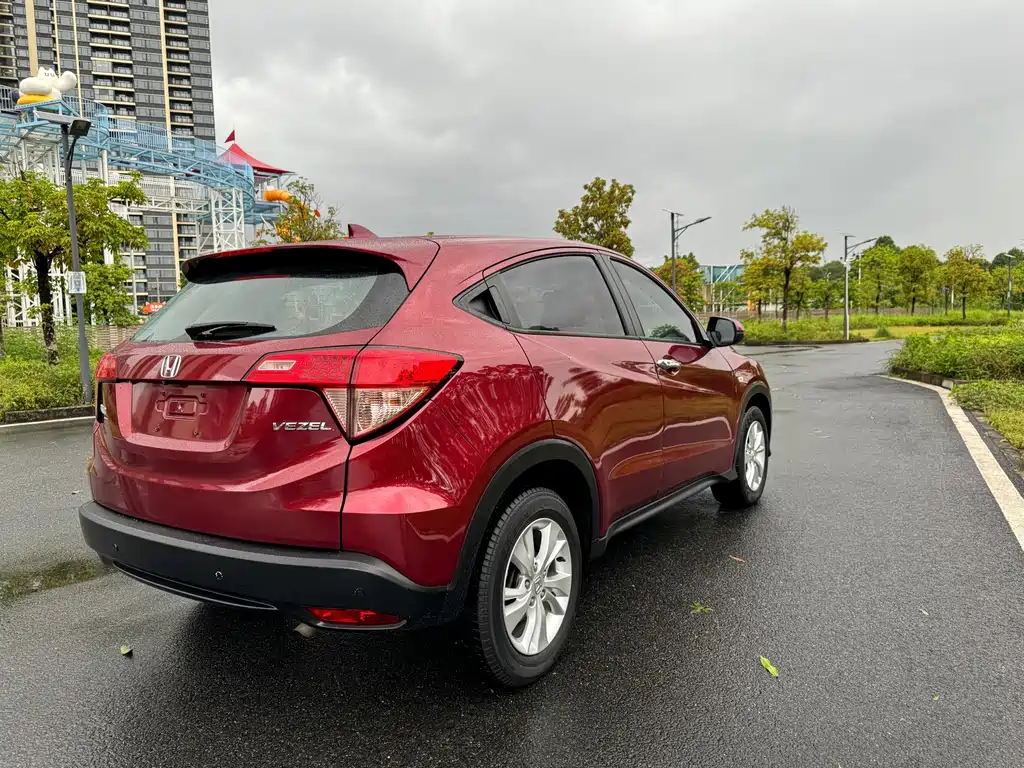 Honda Vezel 2015