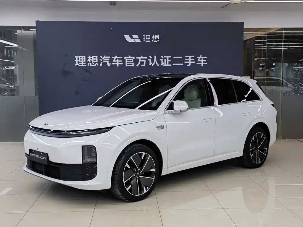 Li Auto Li L6 2025