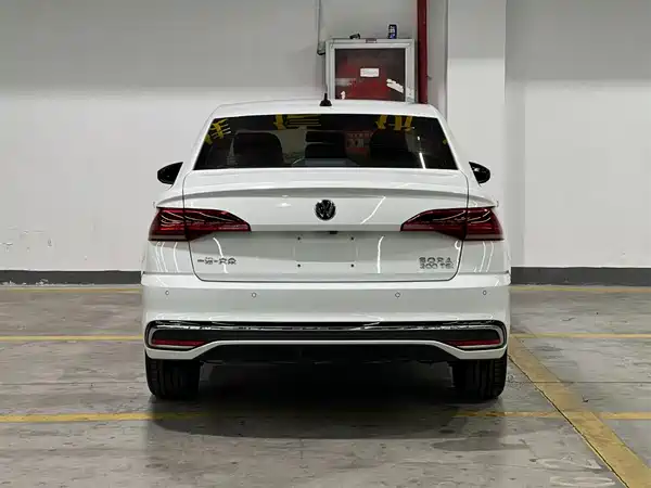 Volkswagen Bora 2023