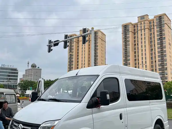 Maxus V80 2023