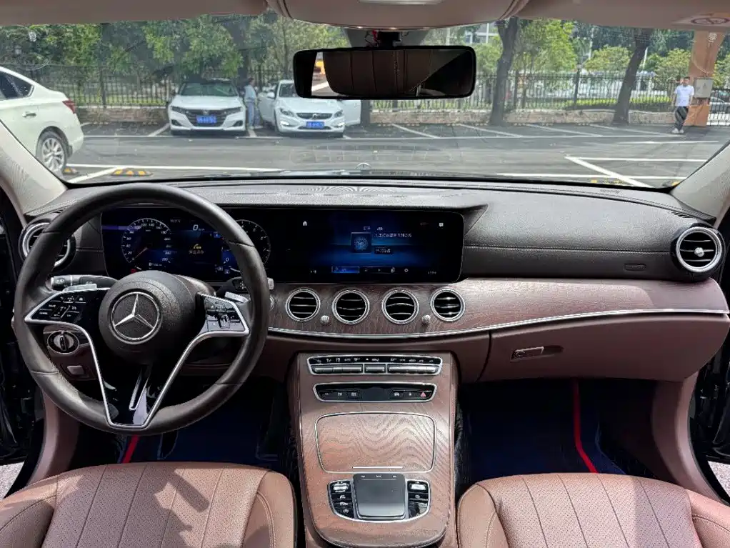 Mercedes-Benz E-Class 2021