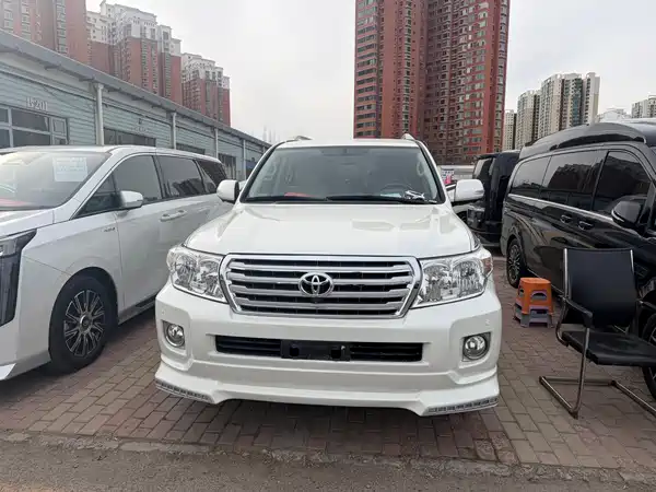Toyota Land Cruiser 2015