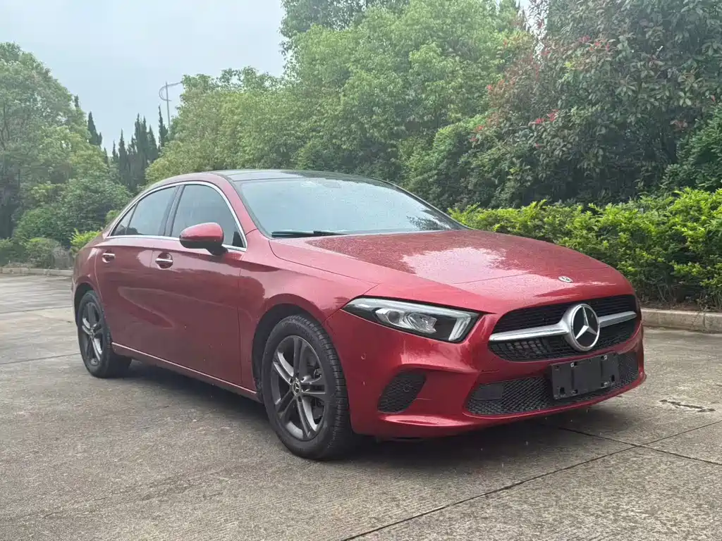 Mercedes-Benz A-Class 2019 — фото 2