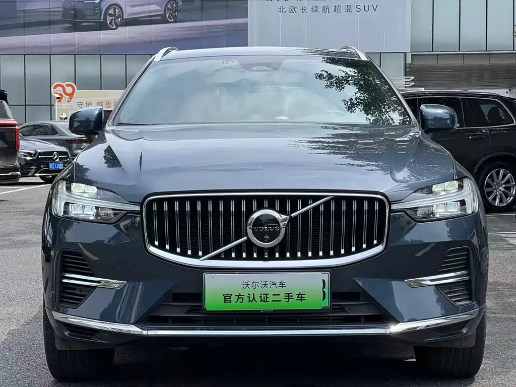 Volvo XC60 PHEV 2023 — фото 2