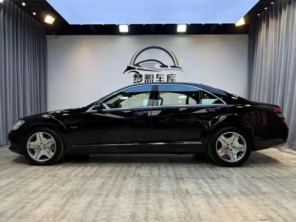 Mercedes-Benz S-Class 2008