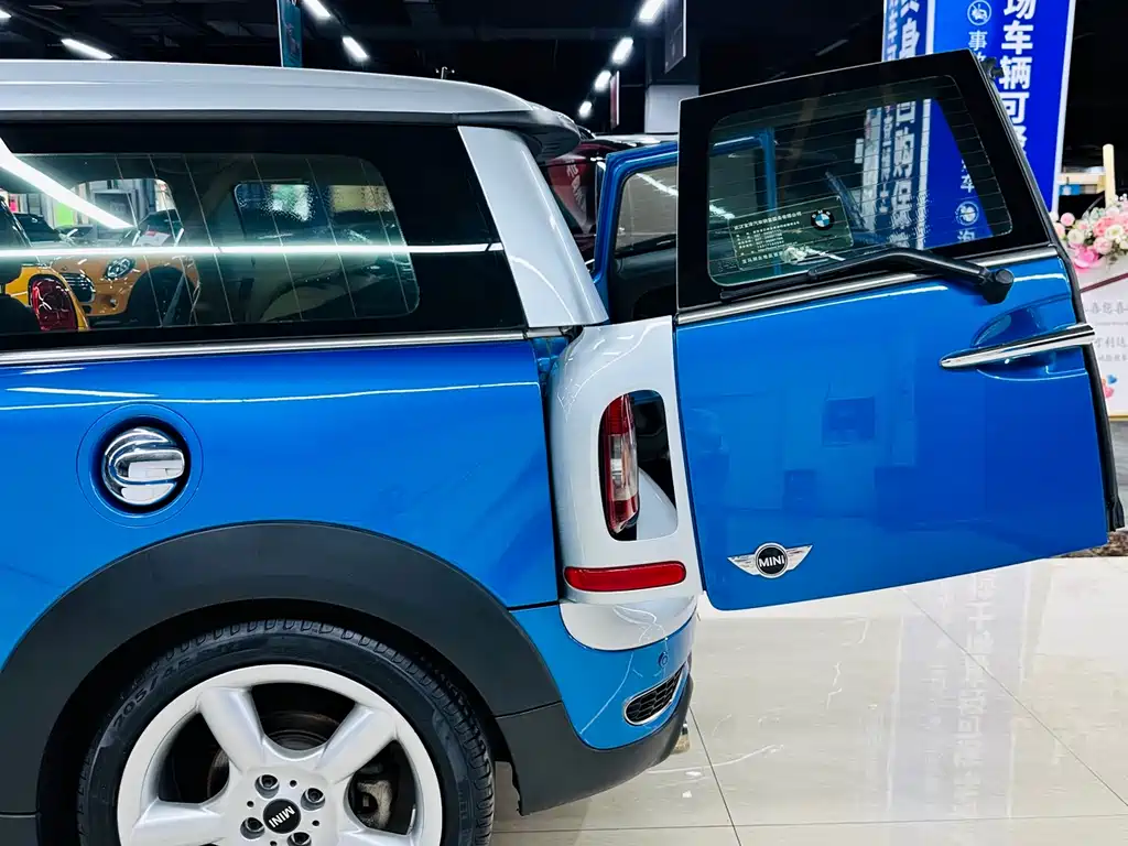 MINI Clubman 2010 — фото 38