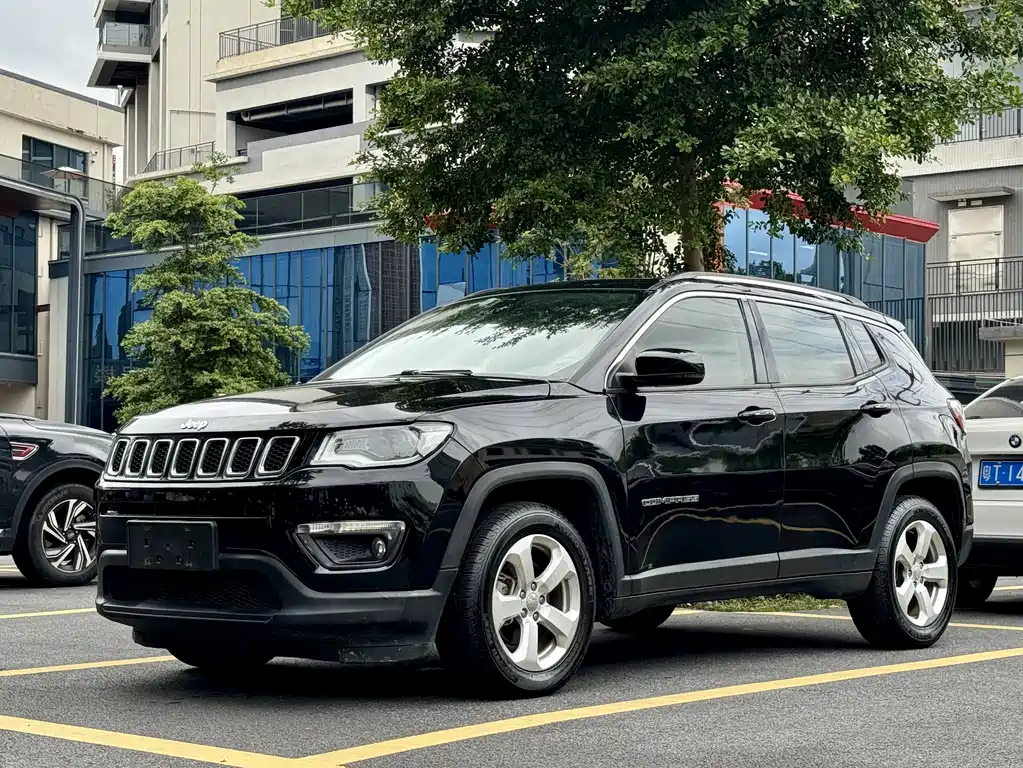 Jeep Compass 2020 — фото 2