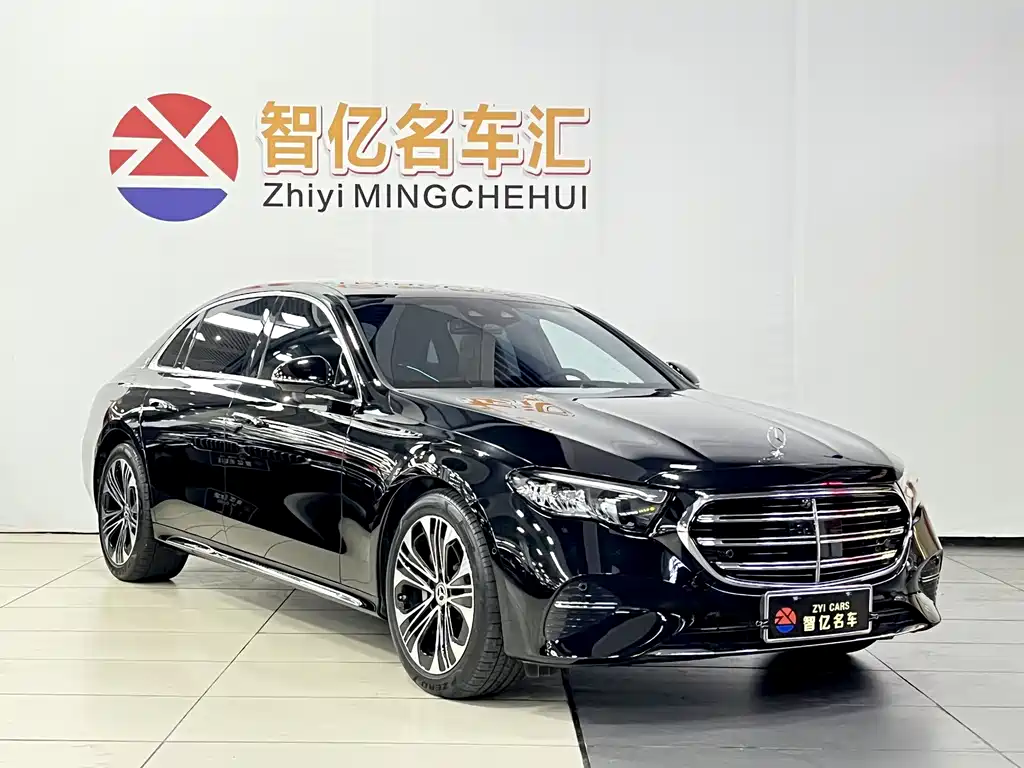 Mercedes-Benz E-Class 2025 — фото 3