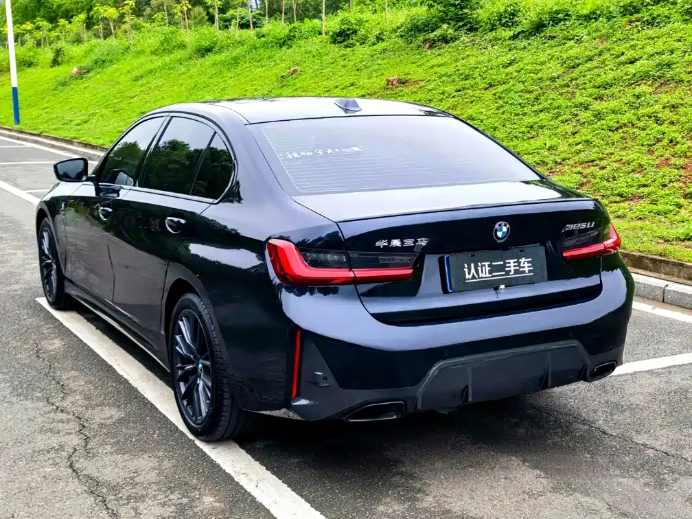 BMW 3 Series 2024