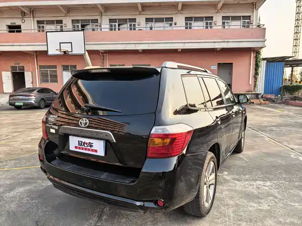 Toyota Highlander 2011