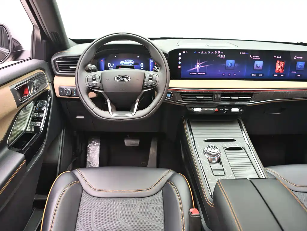 Ford Explorer 2025 — фото 11