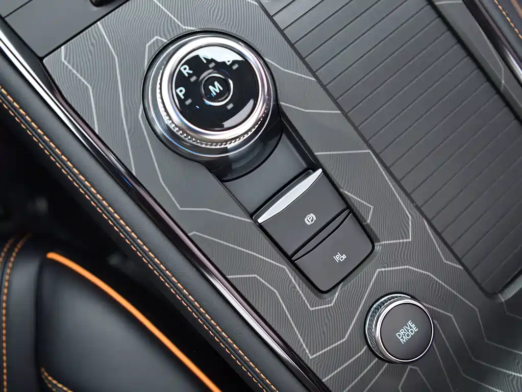 Ford Explorer 2025 — фото 15