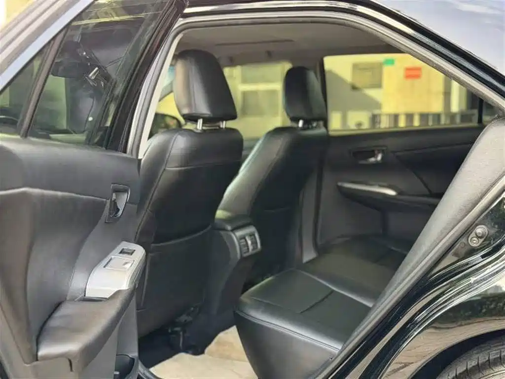 Toyota Camry 2014